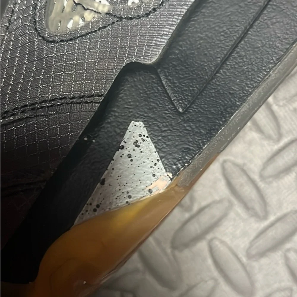 Jordan off white used size 11 - Picture 4 of 5